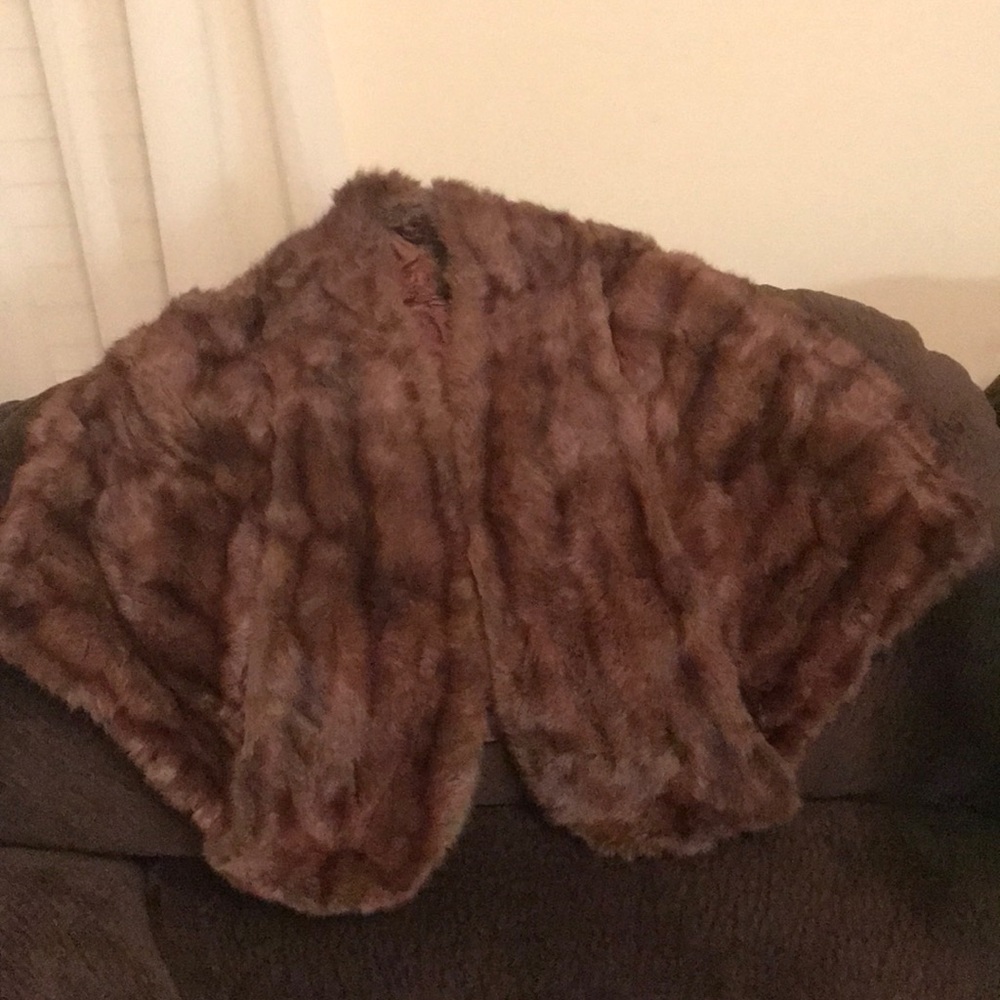 Fur shawl in good condition, medium/large  in size